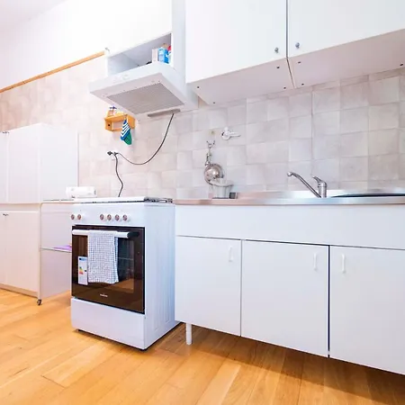 165 - Casa Garibaldi Centro Chiavari, 400metri Dal Mare * كيافاري